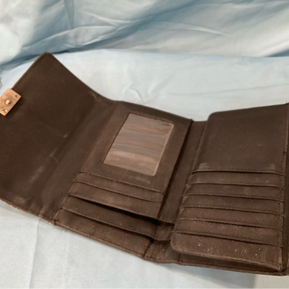 Black,tri-fold wallet, leopard - Picture 3 of 4